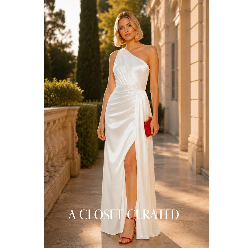 Mac Duggal 10 White